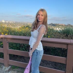 Meet your Posher, Cali